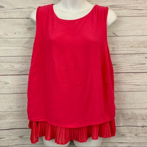 Forever 21 Tops - Forever 21 PLUS pleated hem crepe coral tank top